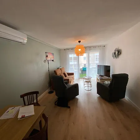 3 Pieces Climatise Avec Parking Et Wi-fi A - Fr-1-338-601 * Sète